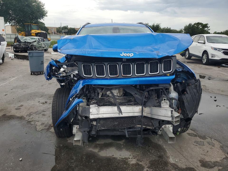 Photo 5 from auction – 2018 JEEP COMPASS with VIN 3C4NJCBB0JT134319