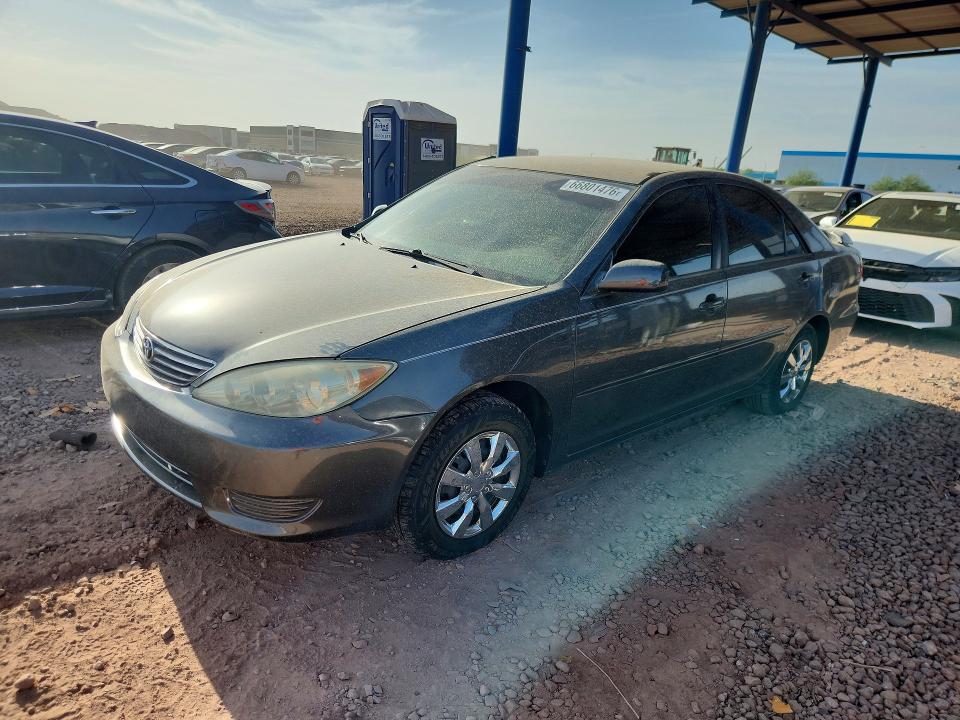 TOYOTA CAMRY 2005 with VIN 4T1BE32K75U988335 - Photo from auction