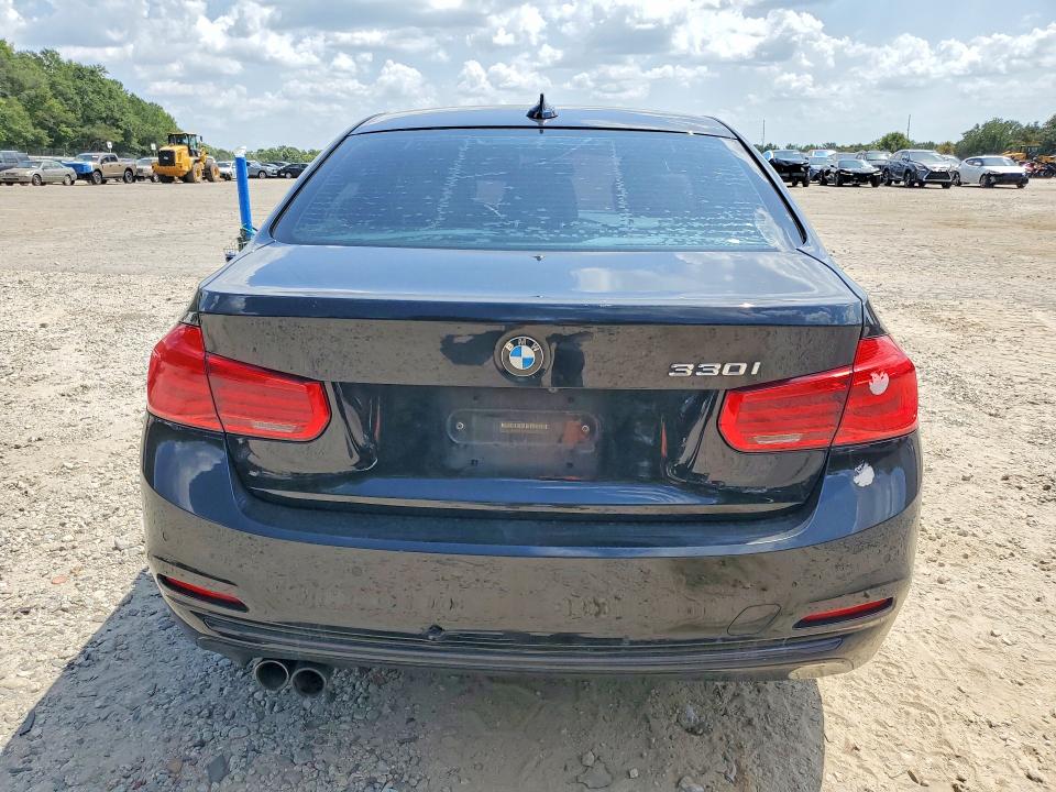 Photo 6 from auction – 2017 BMW 330 with VIN WBA8B9G34HNU52918