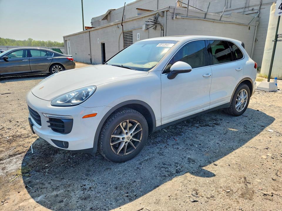 PORSCHE CAYENNE 2016 with VIN WP1AA2A20GKA13924 - Photo from auction