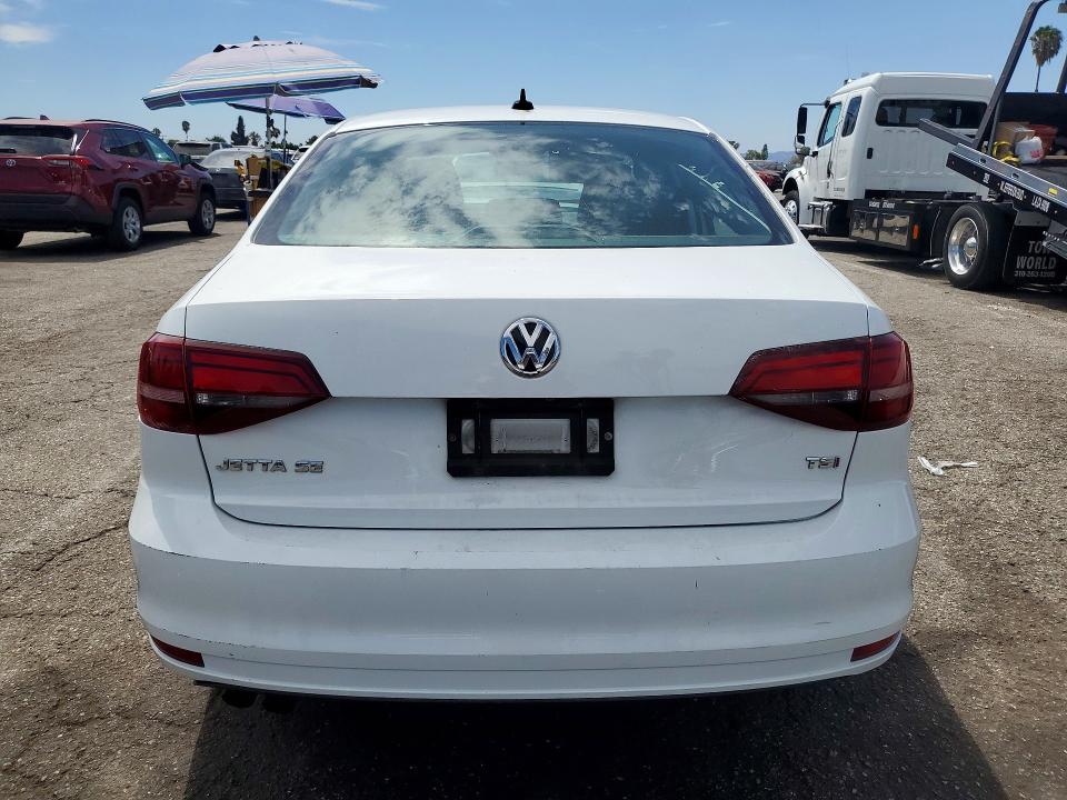 Photo 6 from auction – 2017 VOLKSWAGEN JETTA with VIN 3VWDB7AJ0HM270699