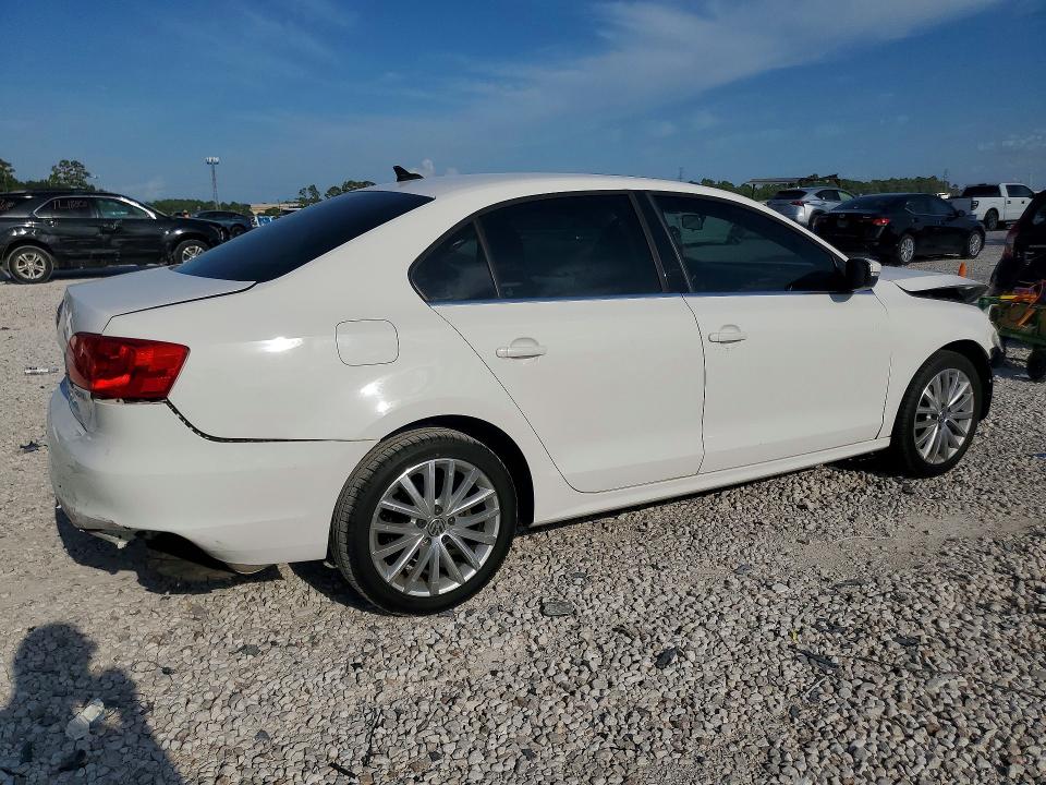 Снимка 3 от търг – 2012 VOLKSWAGEN JETTA с VIN 3VWLX7AJ4CM326360