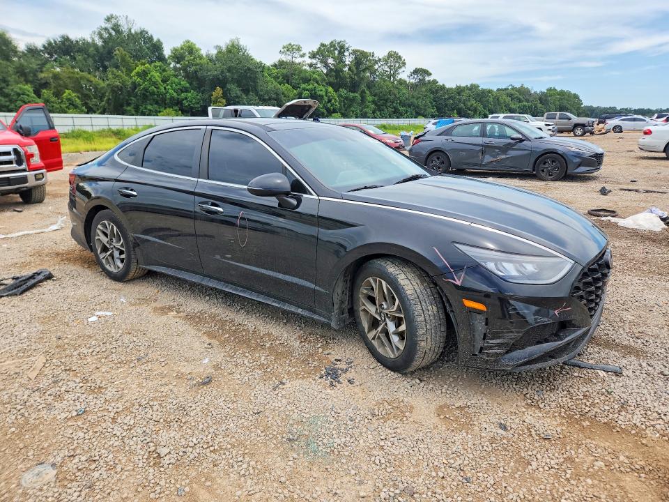 Photo 4 from auction – 2021 HYUNDAI SONATA with VIN 5NPEF4JA3MH083208