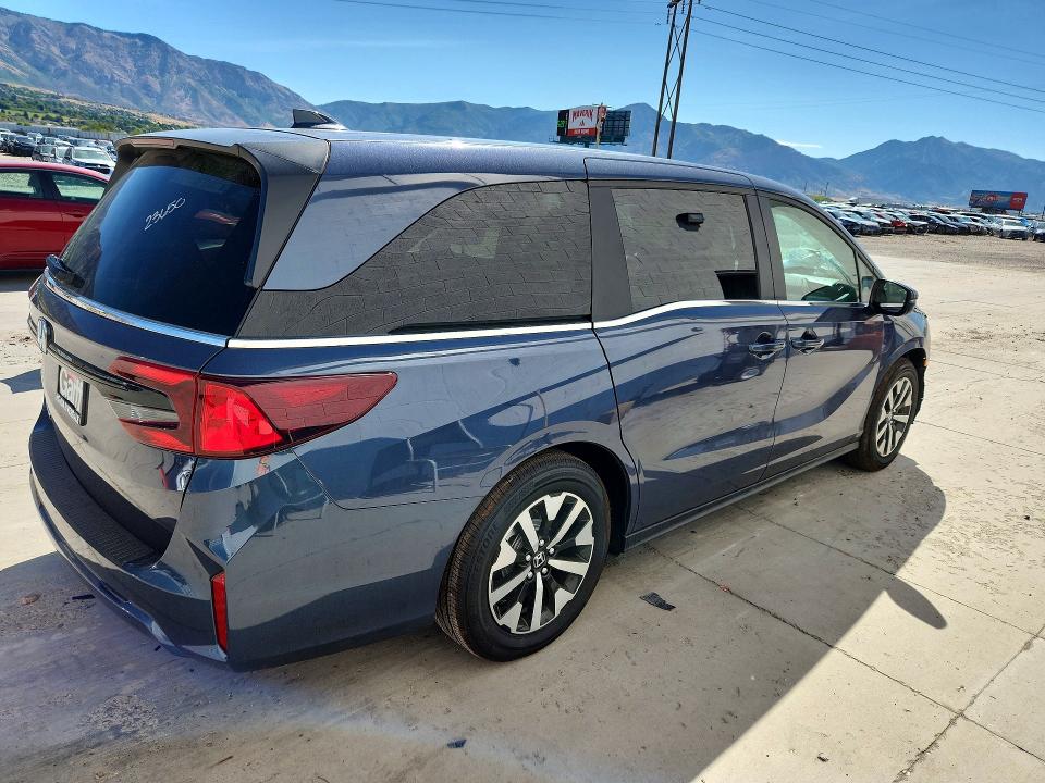 Photo 3 from auction – 2026 HONDA ODYSSEY with VIN 5FNRL6H63TB073539