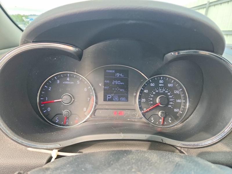 Photo 9 from auction – 2016 KIA FORTE 4D LX with VIN KNAFK4A62G5459037