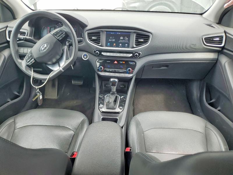 Photo 8 from auction – 2017 HYUNDAI IONIQ with VIN KMHC65LC3HU026865