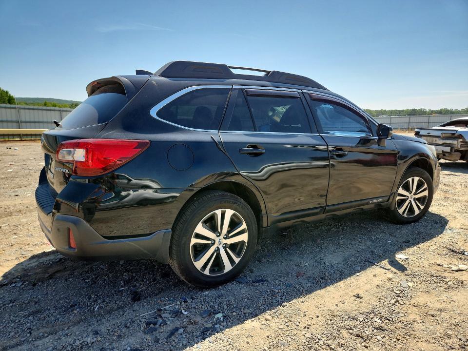 Photo 3 from auction – 2018 SUBARU OUTBACK with VIN 4S4BSANC5J3389127
