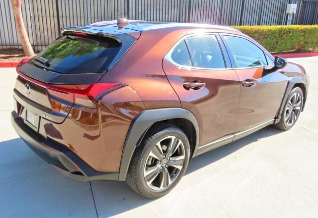 Photo 3 from auction – 2019 LEXUS UX with VIN JTHY3JBH0K2013596