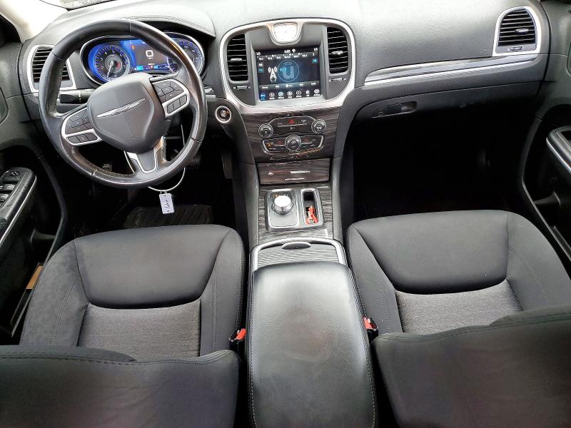 Zdjęcie 8 z aukcji – 2019 CHRYSLER 300 z VIN 2C3CCAAG6KH636897