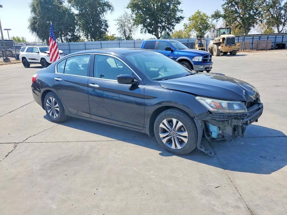 Photo 4 from auction – 2015 HONDA ACCORD with VIN 1HGCR2F3XFA261821