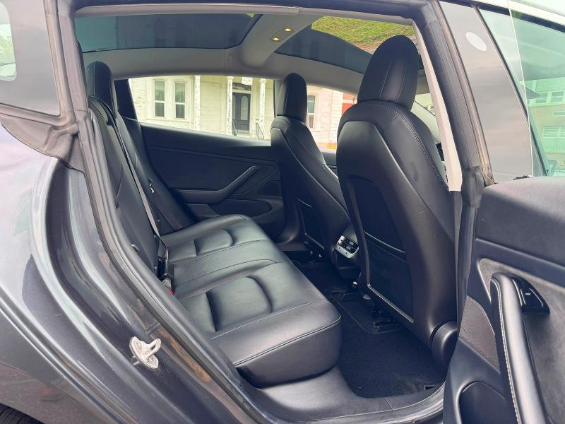 Photo 6 from auction – 2018 TESLA MODEL 3 with VIN 5YJ3E1EB6JF054422