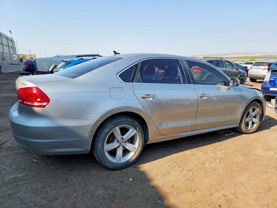 Photo 3 from auction – 2014 VOLKSWAGEN PASSAT with VIN 1VWBT7A33EC089258