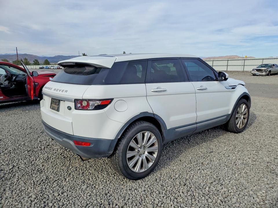 Photo 3 from auction – 2014 LAND ROVER RANGE ROVER EVOQUE with VIN SALVV2BG0EH953984