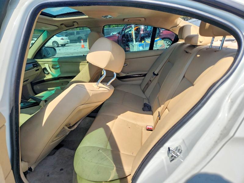 Photo 10 from auction – 2009 BMW 328 with VIN WBAPH77539NM45783