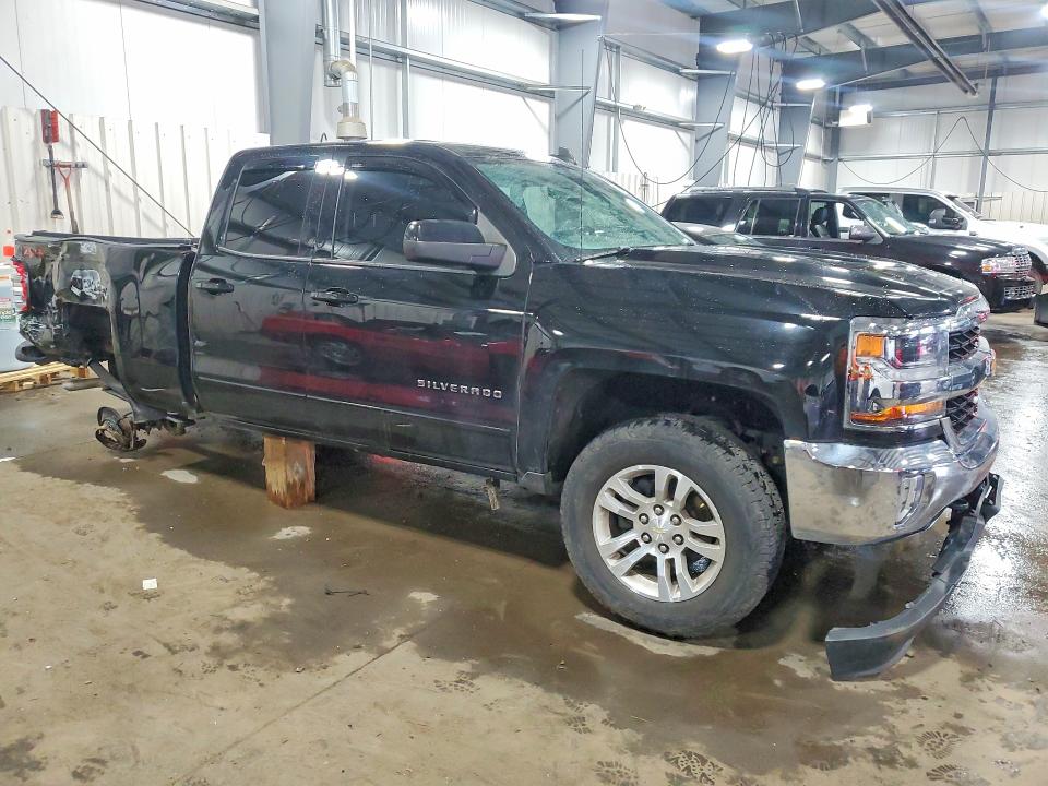 Photo 4 from auction – 2018 CHEVROLET SILVERADO with VIN 2GCVKREC5J1105209