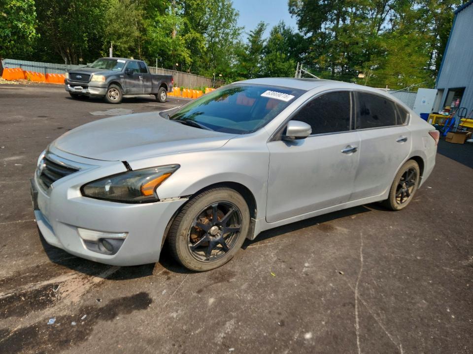 NISSAN ALTIMA 2015 with VIN 1N4AL3AP5FC101864 - Photo from auction