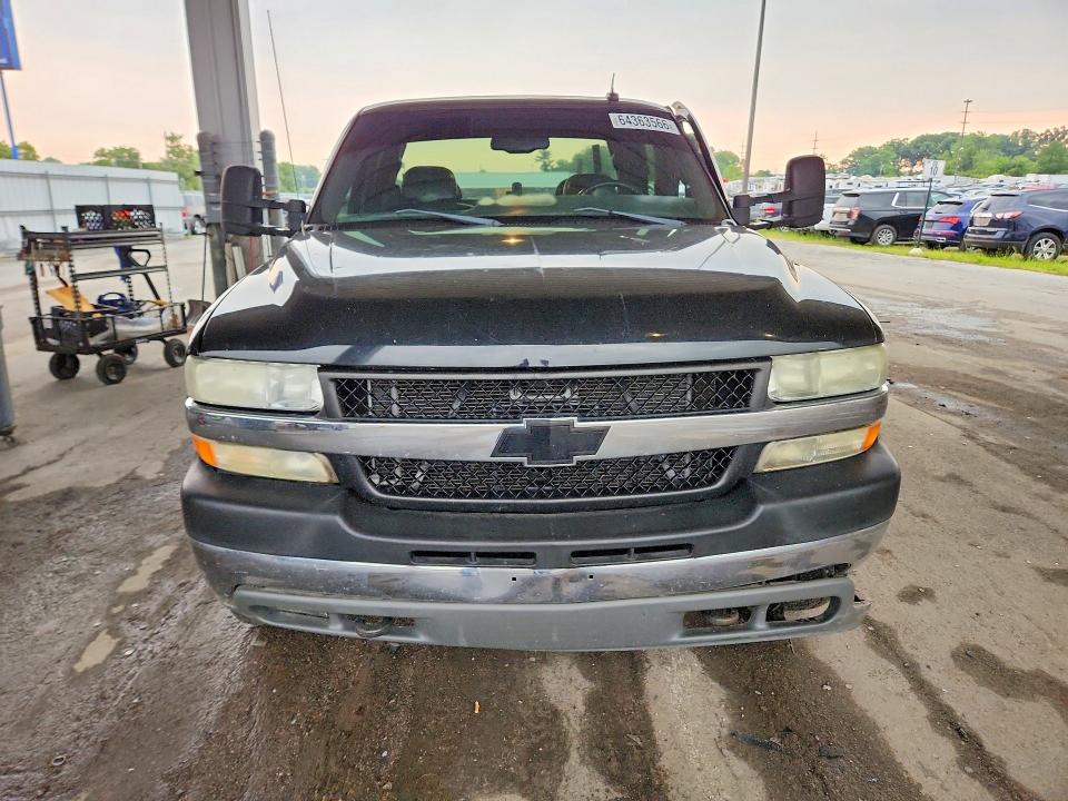 Photo 5 from auction – 2002 CHEVROLET SILVERADO with VIN 1GCHK29U52E257532