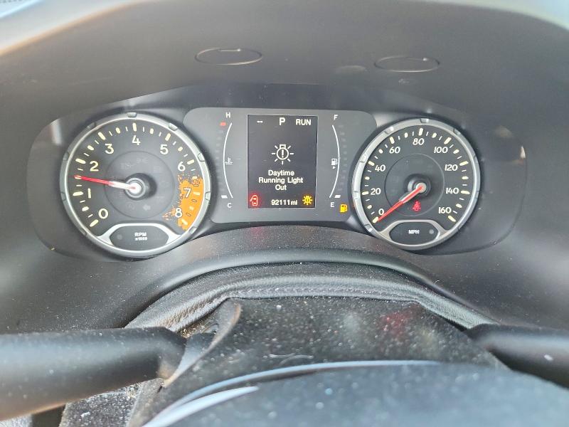 Photo 9 from auction – 2018 JEEP RENEGADE with VIN ZACCJABB6JPJ16617