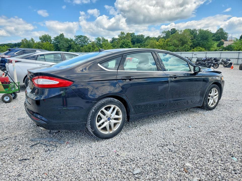 Photo 3 from auction – 2016 FORD FUSION with VIN 3FA6P0H78GR250464