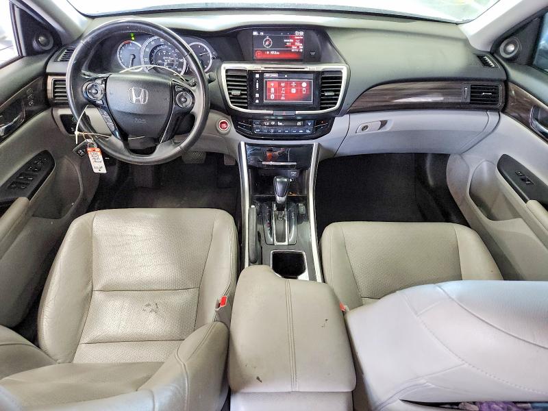 Photo 8 from auction – 2017 HONDA ACCORD with VIN 1HGCR2F85HA089339