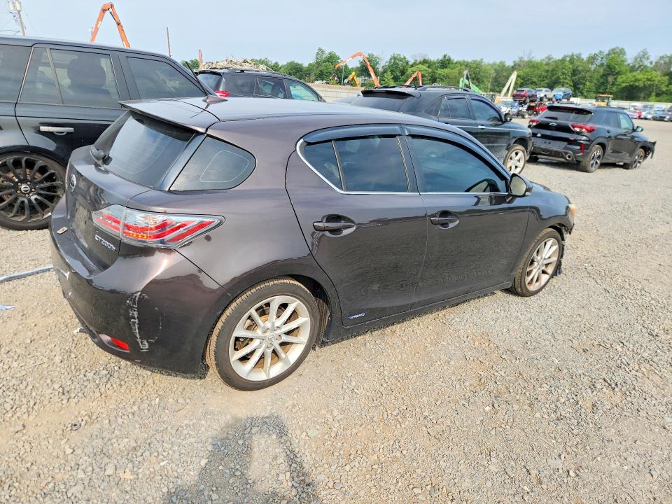 Photo 3 from auction – 2012 LEXUS CT with VIN JTHKD5BHXC2074899
