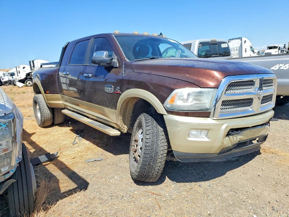 Foto 4 de la subasta – 2014 RAM 3500 con VIN 3C63RRNL1EG251291