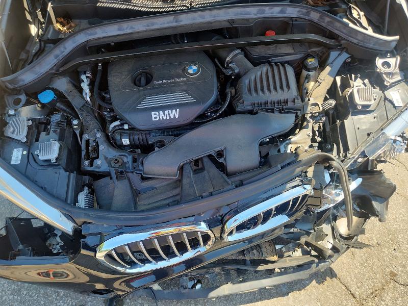 Photo 11 from auction – 2017 BMW X1 with VIN WBXHT3C31H5F74886