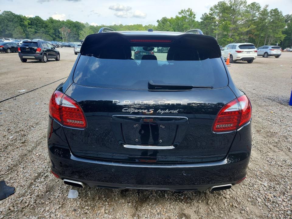 Photo 6 from auction – 2013 PORSCHE CAYENNE with VIN WP1AE2A2XDLA15710