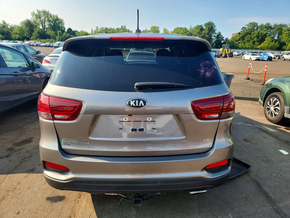 Photo 6 from auction – 2019 KIA SORENTO with VIN 5XYPGDA58KG487649