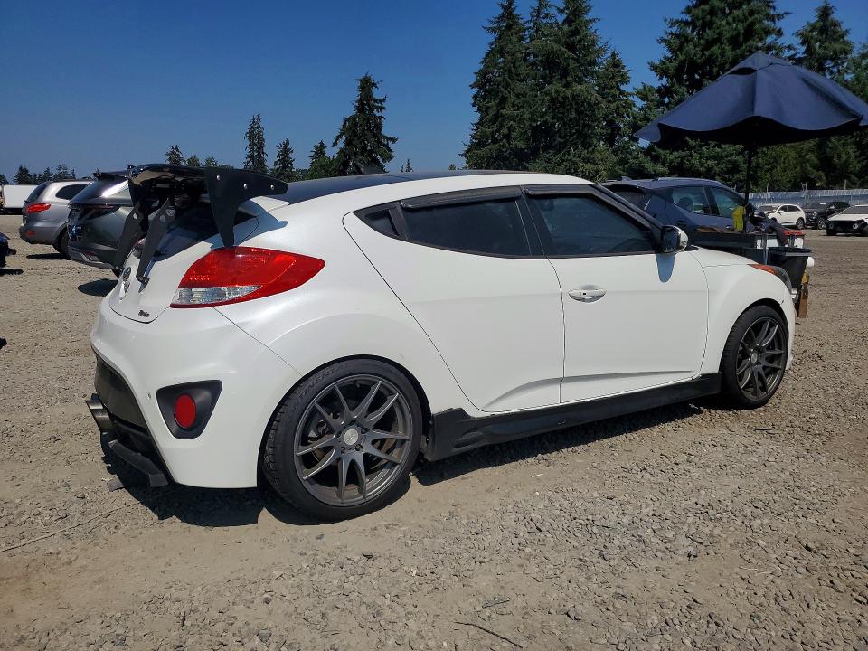 Photo 3 from auction – 2016 HYUNDAI VELOSTER with VIN KMHTC6AE4GU271093