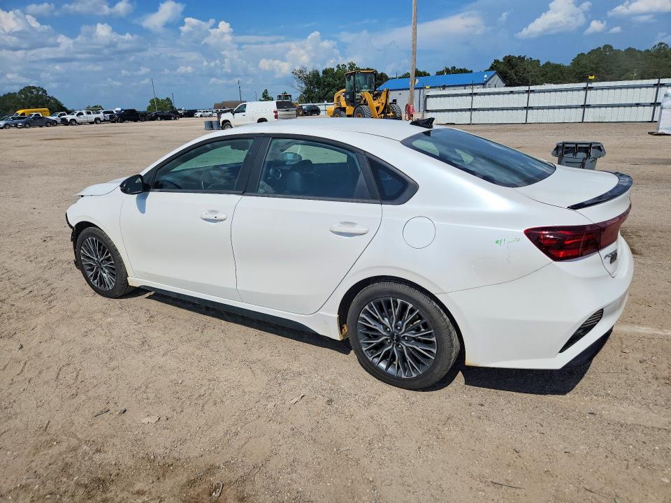 Фото 2 с аукциона – 2023 KIA FORTE с VIN 3KPF54AD7PE583818