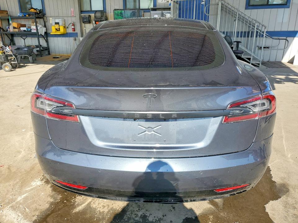 Photo 6 from auction – 2018 TESLA MODEL S with VIN 5YJSA1E27JF269203