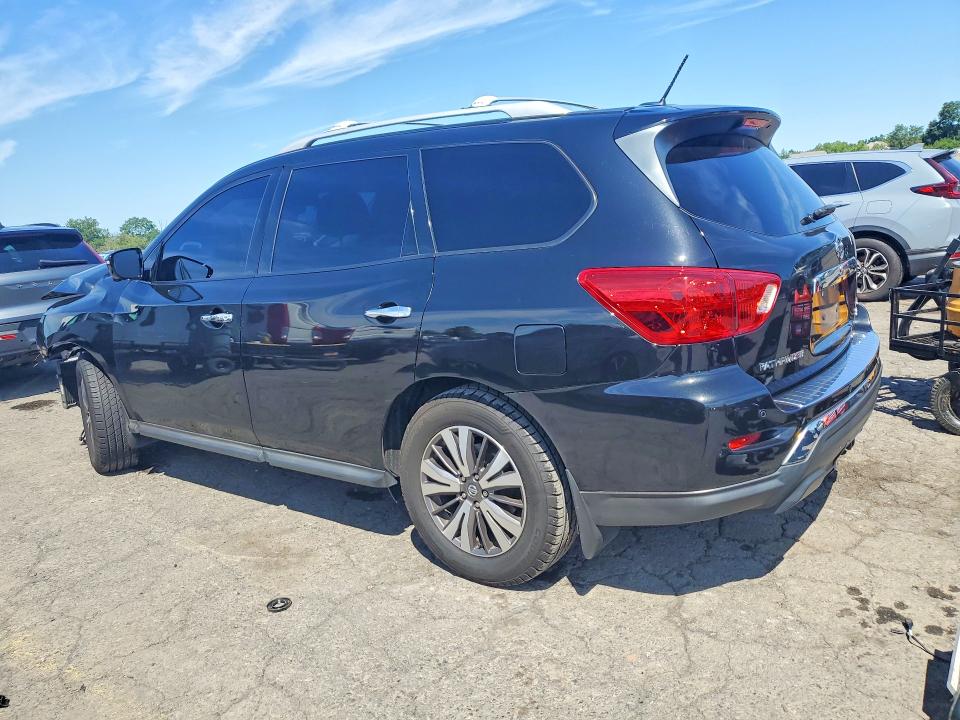Photo 2 from auction – 2017 NISSAN PATHFINDER with VIN 5N1DR2MM6HC609874