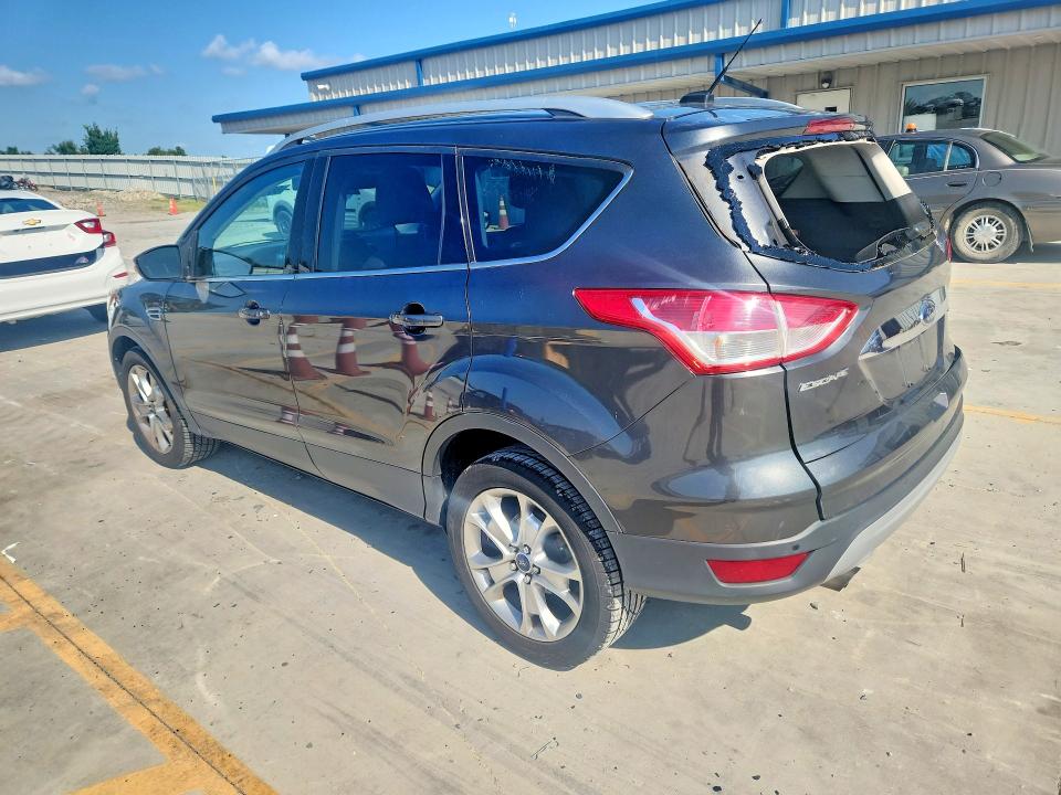 Photo 2 from auction – 2016 FORD ESCAPE with VIN 1FMCU0J93GUC76959