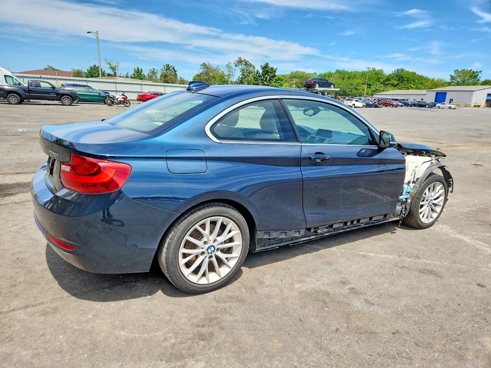 Photo 3 from auction – 2016 BMW 228 with VIN WBA1G9C57GV598870