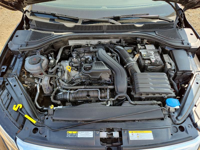 Снимка 11 от търг – 2024 VOLKSWAGEN JETTA с VIN 3VWGM7BU3RM009133