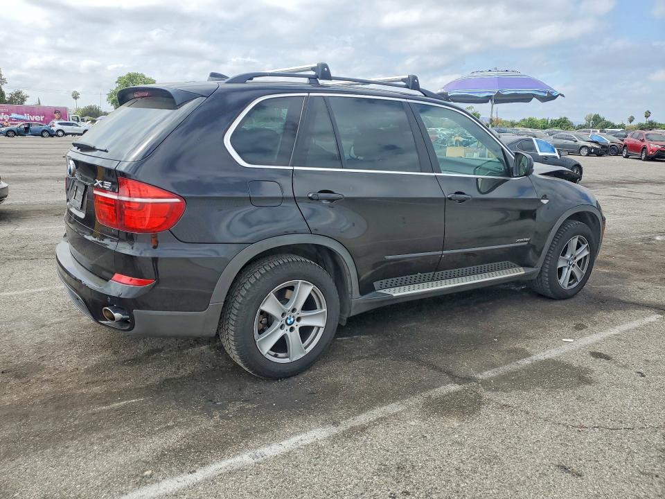 Photo 3 from auction – 2013 BMW X5 with VIN 5UXZW0C55D0B94576