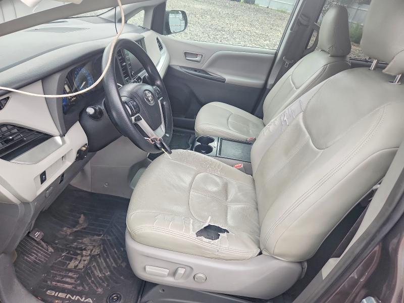 Photo 7 from auction – 2018 TOYOTA SIENNA with VIN 5TDKZ3DC3JS901088