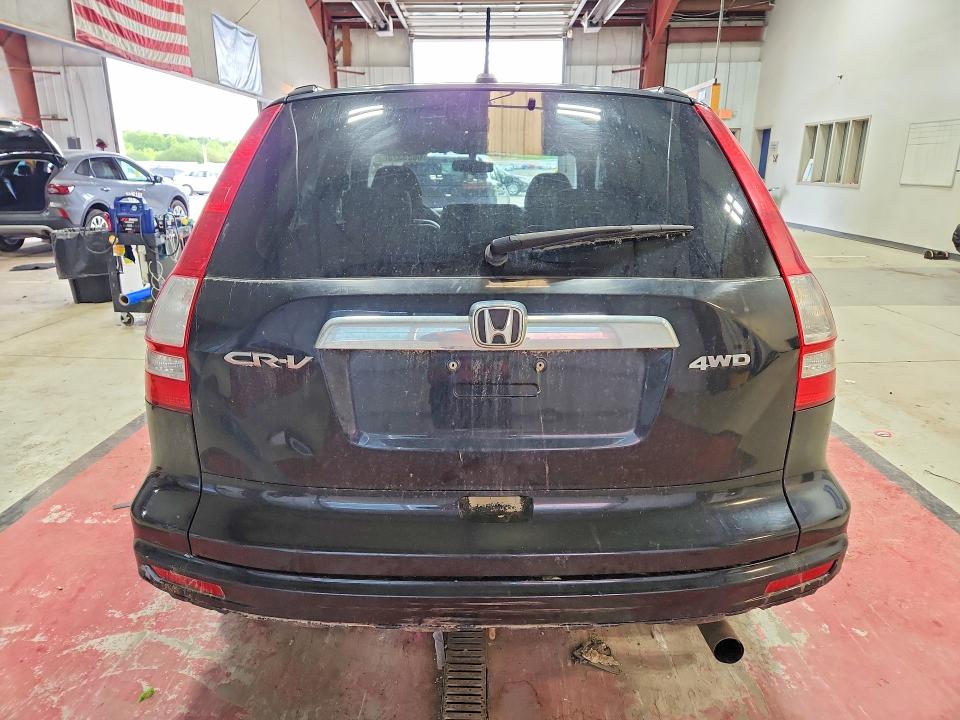 Photo 6 from auction – 2011 HONDA CR-V with VIN 5J6RE4H73BL039789