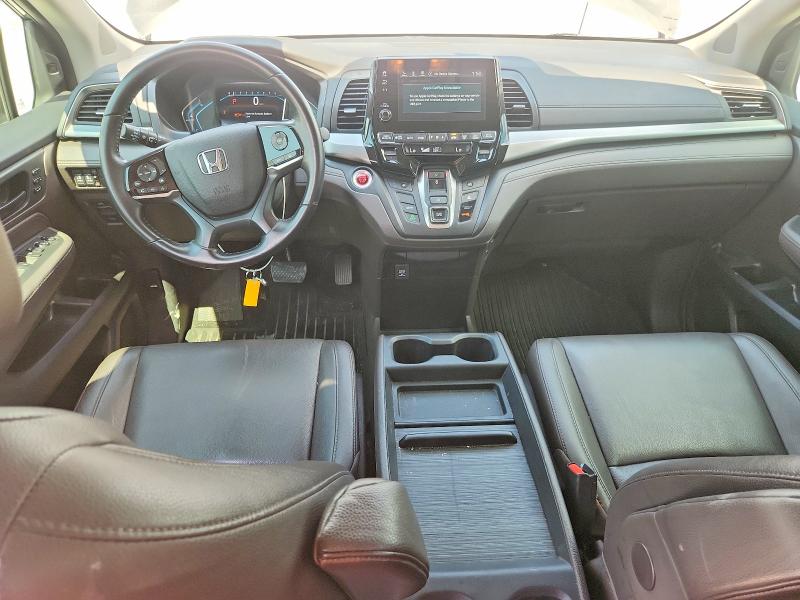 Photo 8 from auction – 2018 HONDA ODYSSEY with VIN 5FNRL6H71JB107290