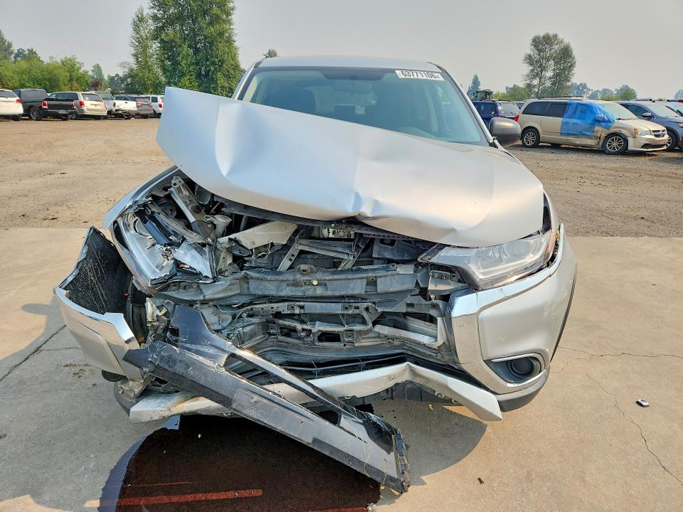 Снимка 5 от търг – 2018 MITSUBISHI OUTLANDER с VIN JA4AZ3A31JZ057125