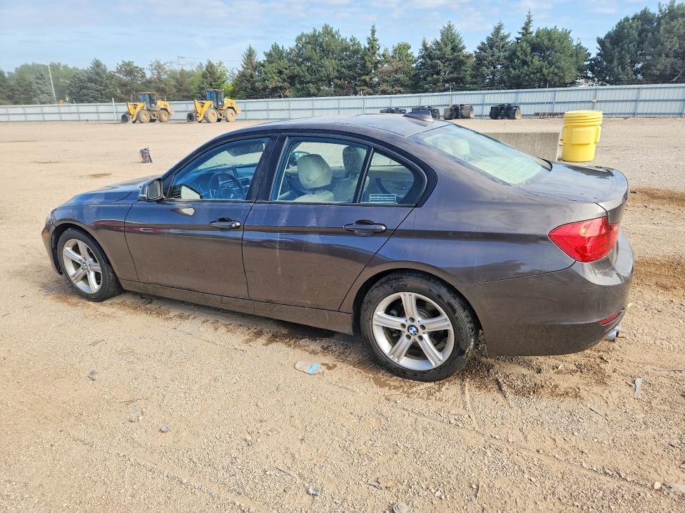 Photo 2 from auction – 2013 BMW 328 with VIN WBA3A5C51DF356195