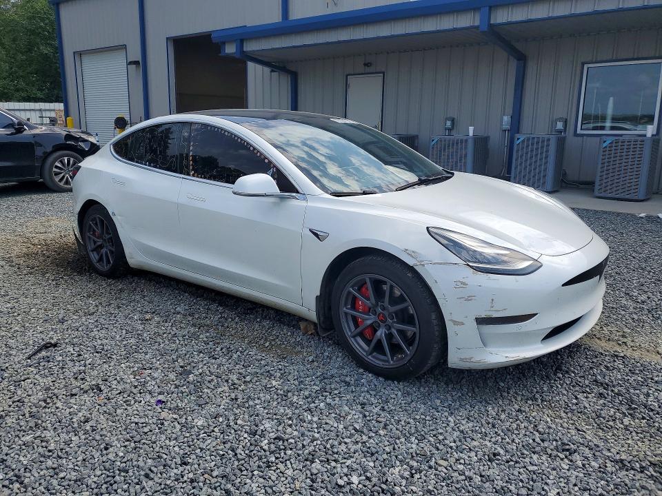 Photo 4 from auction – 2020 TESLA MODEL 3 with VIN 5YJ3E1EB5LF619049