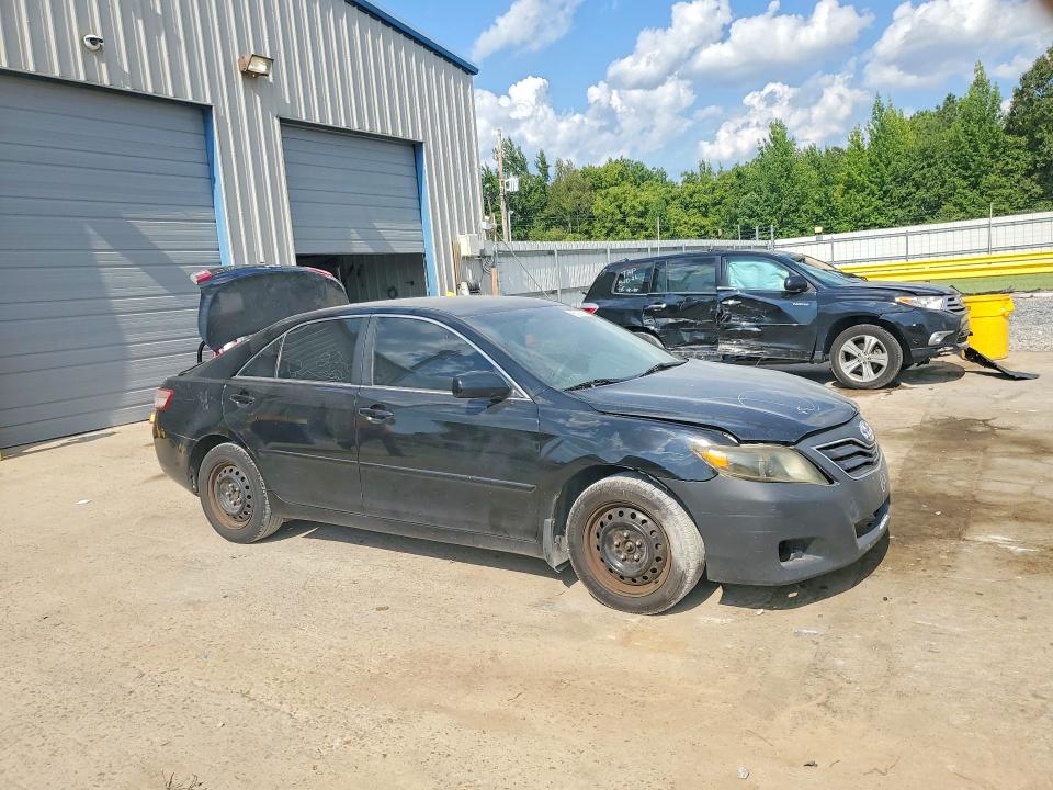 Photo 4 from auction – 2011 TOYOTA CAMRY with VIN 4T4BF3EKXBR181818