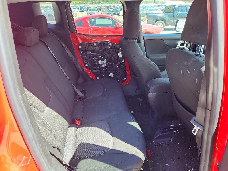 Photo 10 from auction – 2015 JEEP RENEGADE with VIN ZACCJBBT4FPB29827
