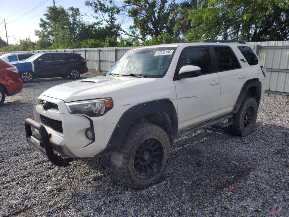 TOYOTA 4RUNNER 2019 with VIN JTEBU5JR4K5614381 - Photo from auction