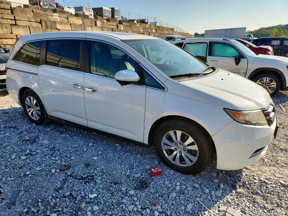 Photo 4 from auction – 2015 HONDA ODYSSEY with VIN 5FNRL5H60FB004550