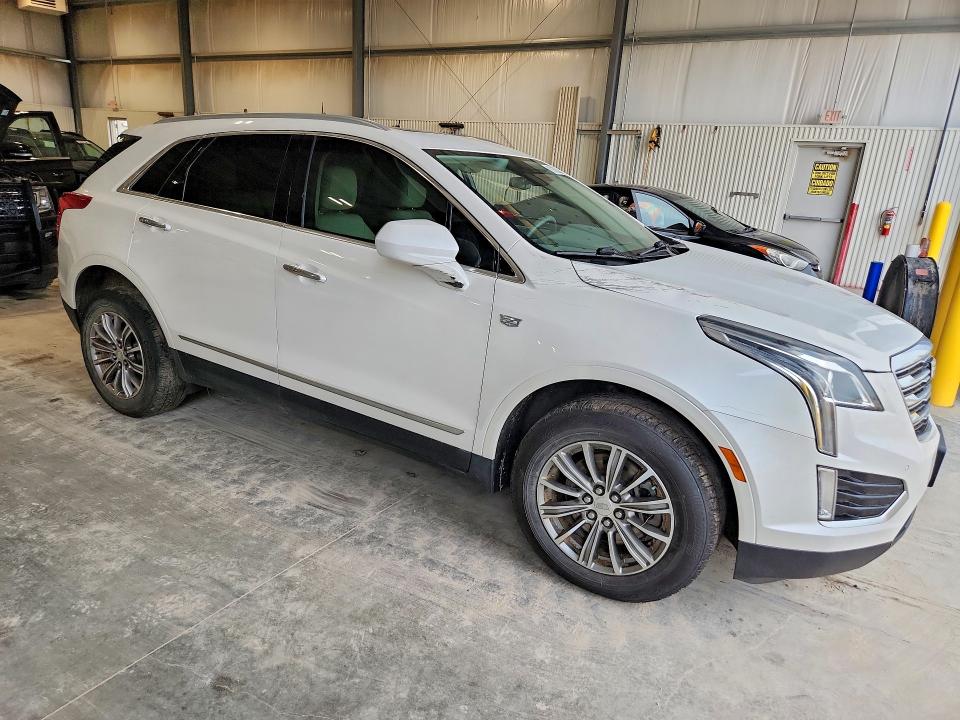 Photo 4 from auction – 2017 CADILLAC XT5 with VIN 1GYKNDRS1HZ146835