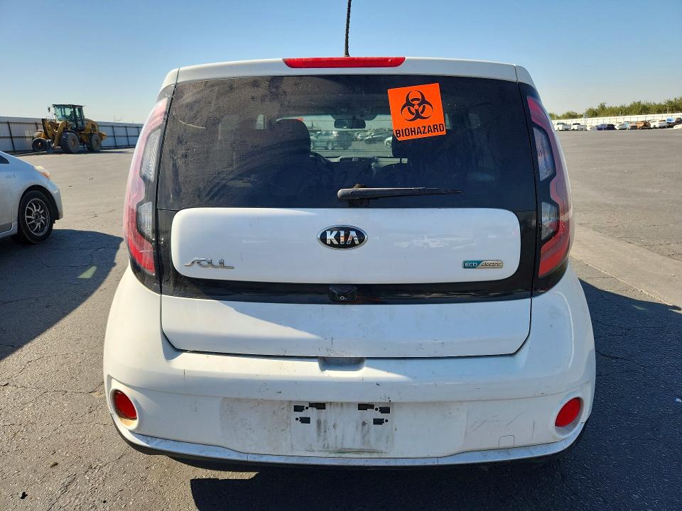 Zdjęcie 6 z aukcji – 2015 KIA SOUL EV z VIN KNDJP3AE4F7002040