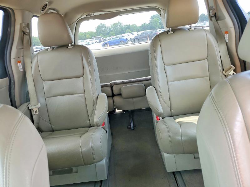 Photo 11 from auction – 2015 TOYOTA SIENNA with VIN 5TDDK3DC0FS102518